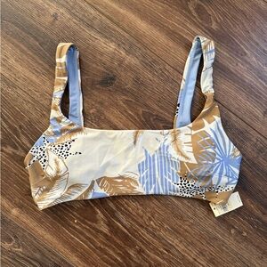 NWT American Eagle Tropical Print Bikini Top Medium